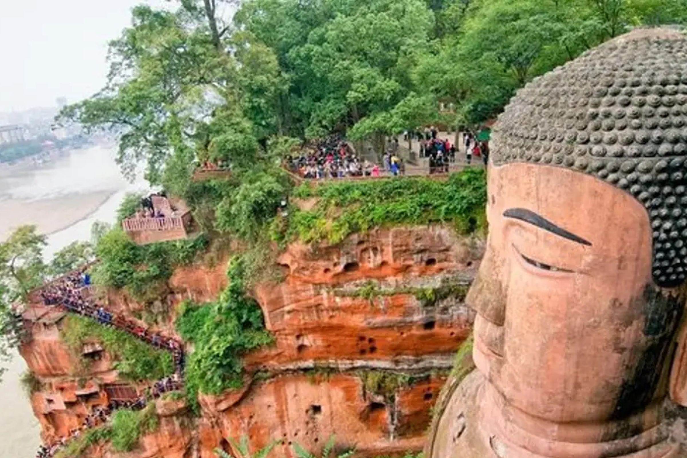 Leshan Giant Buddha Day Tour
